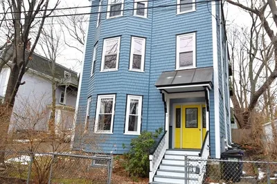 13 Oakdale St #2
