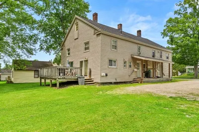 50 Chamberlain Ave