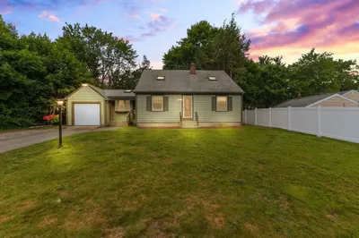 3 Meadow Way