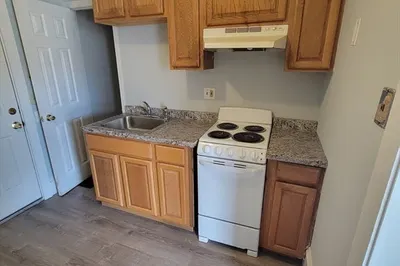 54 Church St #4