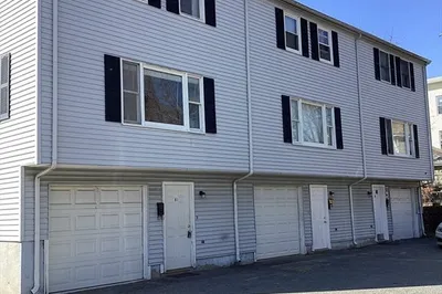 61 Bowdoin St #61