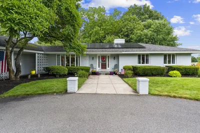 83 Braemoor Rd 1