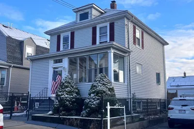 29 Adams Ave 1
