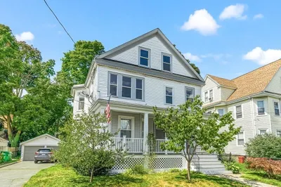 122 Grant Avenue #122