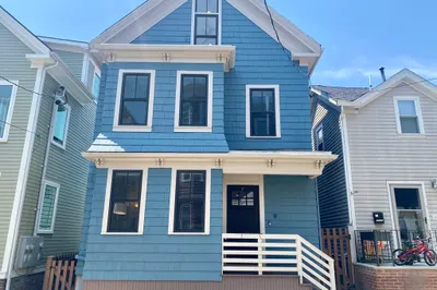 9 Oakland St