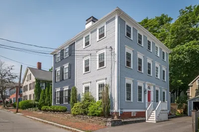2 Court St #3 1
