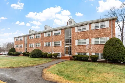80 Edgelawn Avenue #6