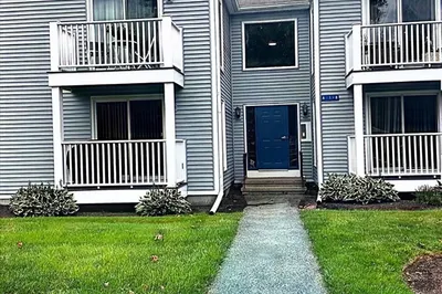 144 Hart St #1 1