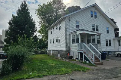 17 West St #17