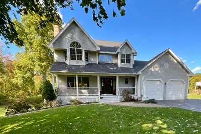 8 Anderson Ln 1