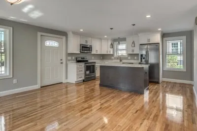 127 Russell St #2