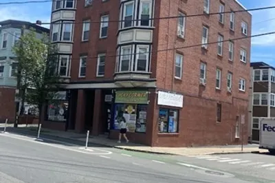 208a Washington Street #3 1