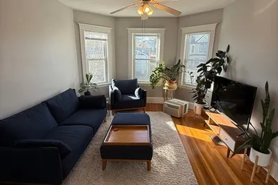 126 Neponset Ave #3
