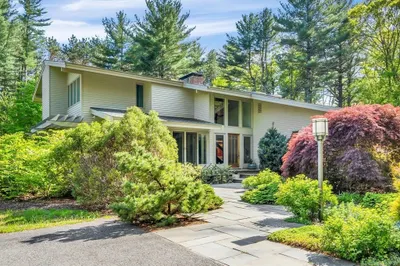 39 Old Farm Road 1