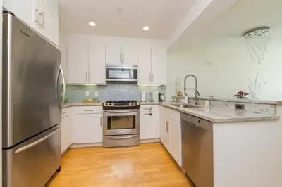 80 Broad St #1003