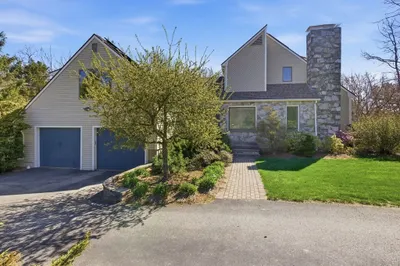 641 Salem End Road