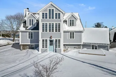 2 Breezy Point Road 1