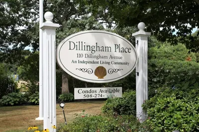 110 Dillingham Ave #214