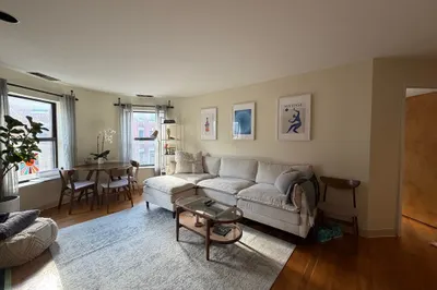 103 Gainsborough St #304