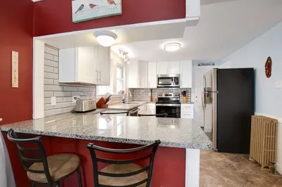 19 Fairview Ave #1