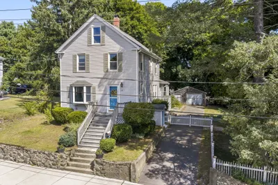 17 Fairview Ave 1