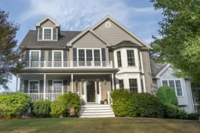 18 Riverfront Dr 1