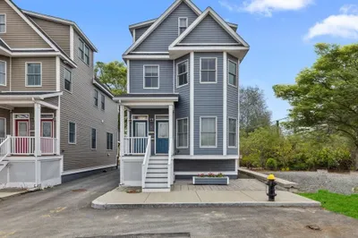 2 Westbrook St #2