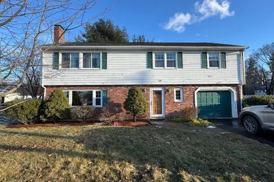 454 Lexington St 1