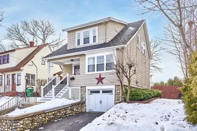 16 Howard Road 1