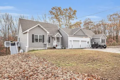 71 N Common Rd #B 1