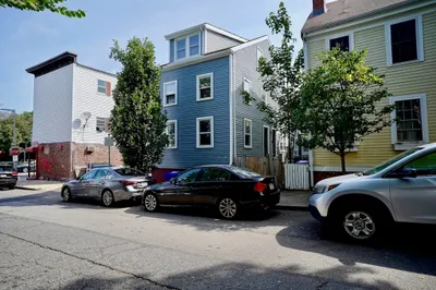 21-23 Monument St 1