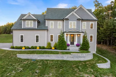 381 Prospect St 1
