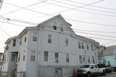 13 1/2 Cleveland St 1
