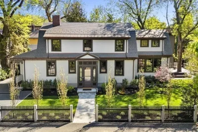 11 Brown Street 1