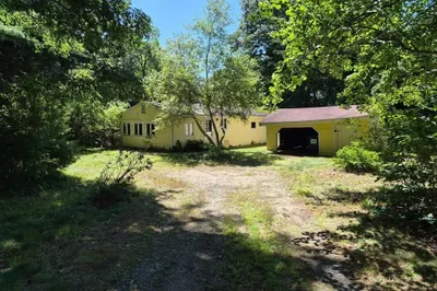 50 Bridge St