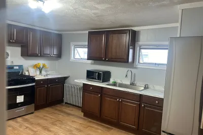 52 Chestnut St #2 1