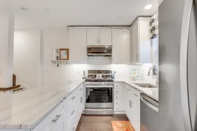 44 W Eagle Street #3 1
