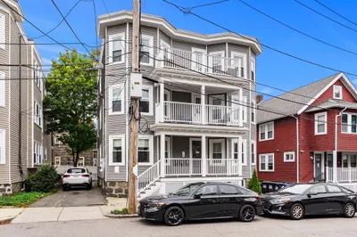 23 Verdun St #2 1