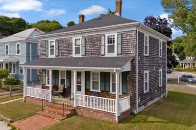 43 Alden St 1