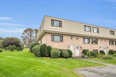 225 Farrwood Dr #225 1