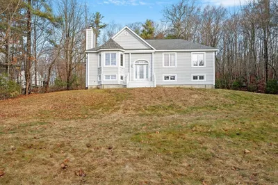 366 SE Main St