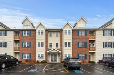 113 Eagle Dr #113