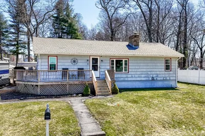 23 F St 1