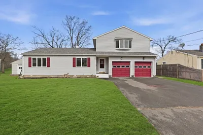 70 Warwick Rd
