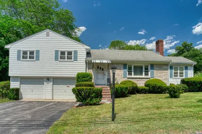 44 Ridgewood Rd