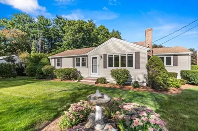 25 Prouty Rd 1