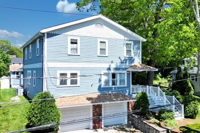 9 Bobolink Street 1