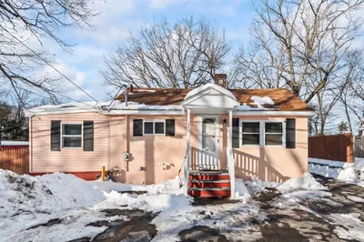 372 Litchfield St 1