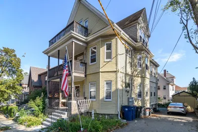 7 Haydn St #3 1