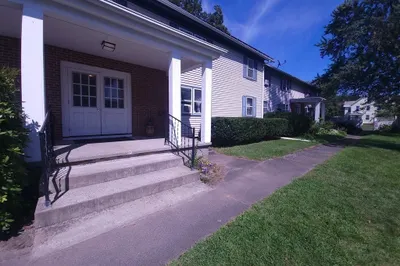 111 Franklin Street #4